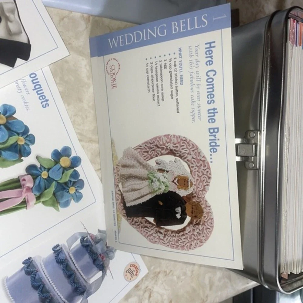 Great American Home Baking Cookie‎ Collection Tin With Recipe Cards